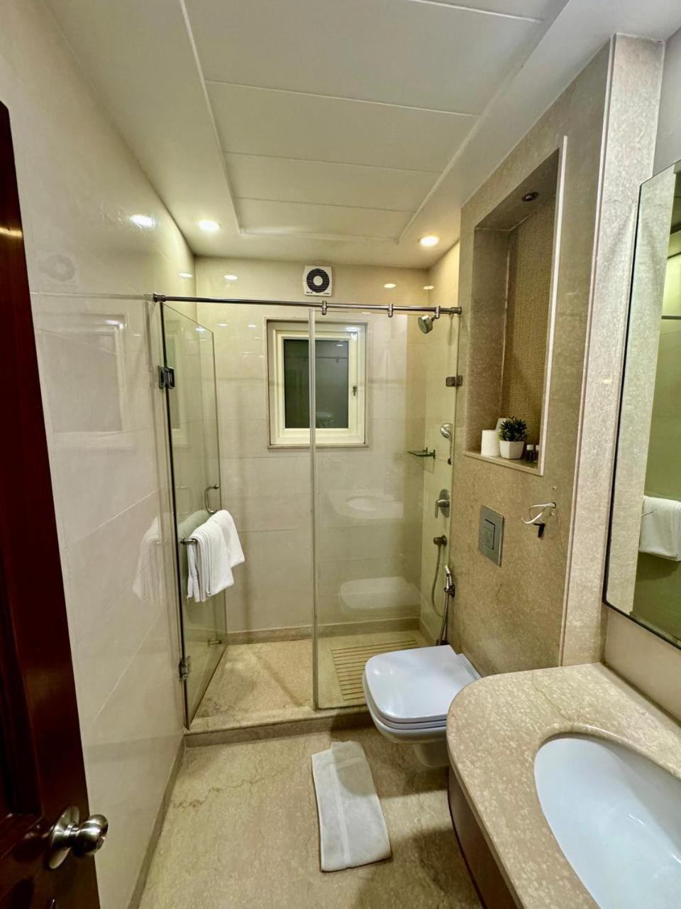 Hotel Florence Inn, Karol Bagh, New Delhi, 2 Min From Metro 외부 사진