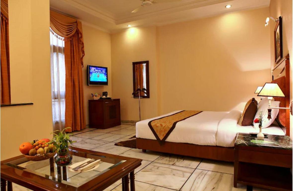 Hotel Florence Inn, Karol Bagh, New Delhi, 2 Min From Metro 외부 사진