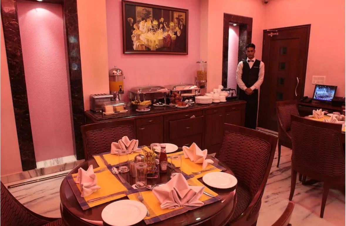 Hotel Florence Inn, Karol Bagh, New Delhi, 2 Min From Metro 외부 사진