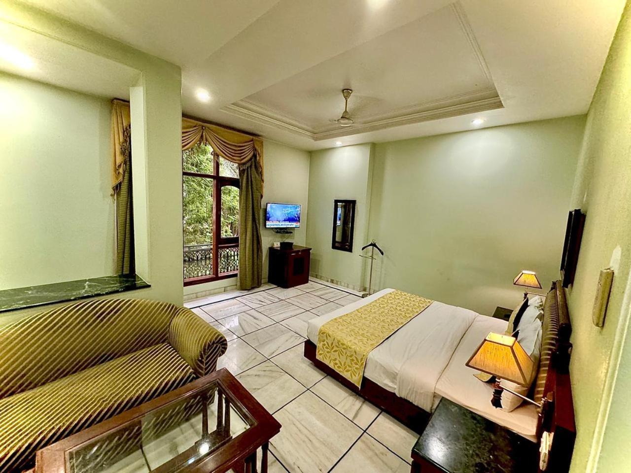Hotel Florence Inn, Karol Bagh, New Delhi, 2 Min From Metro 외부 사진